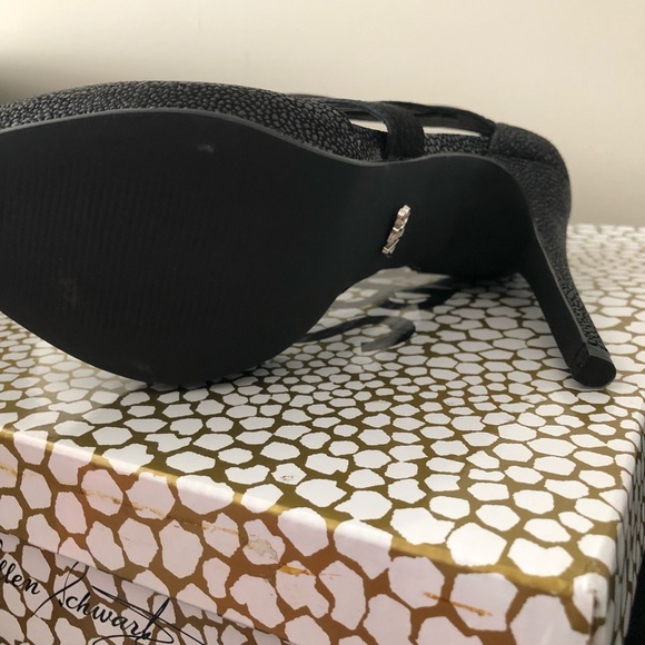 ABS Allen Schwartz - Gorgeous Black Heels  👠 - Picture 7 of 8